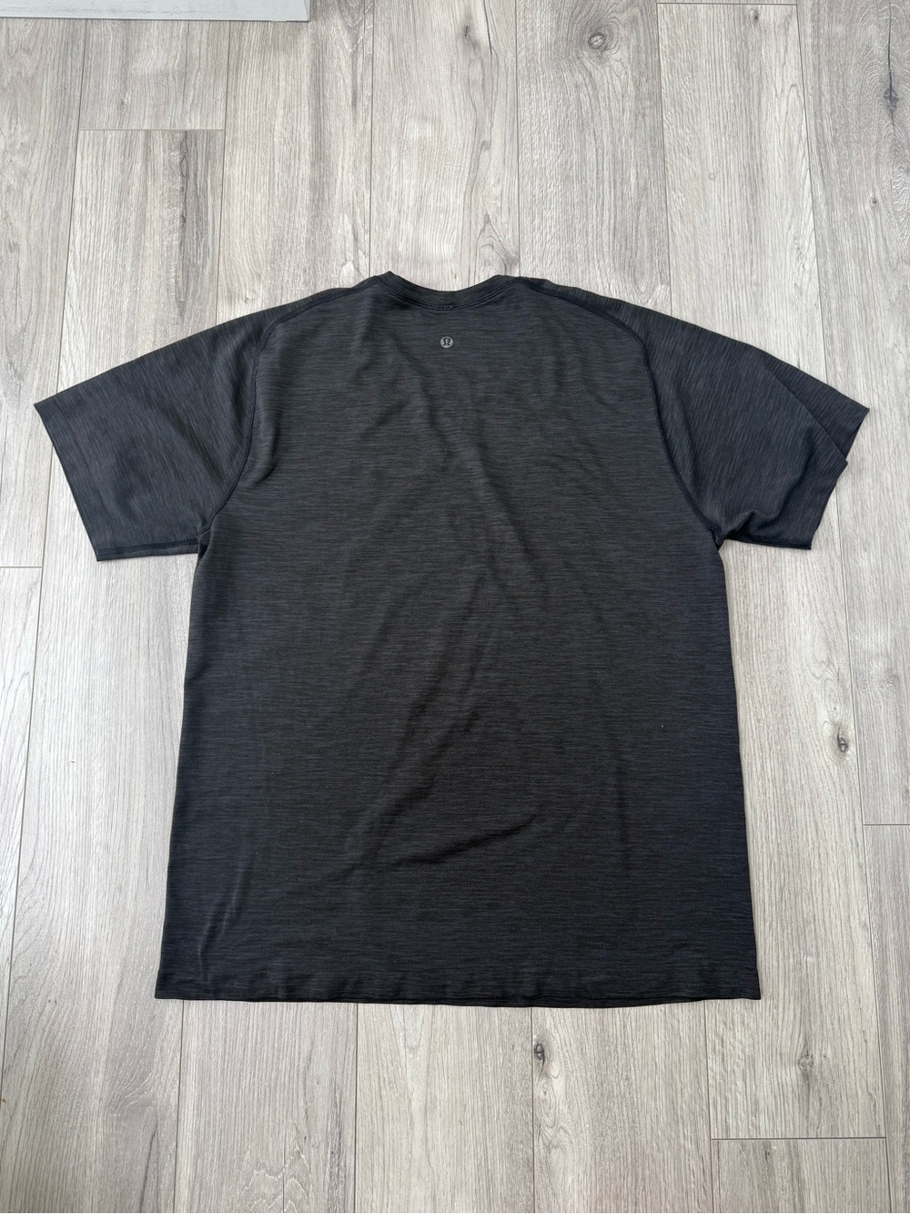 Lululemon Mens Tech T Shirt Heathered Black - Picture 2 of 5